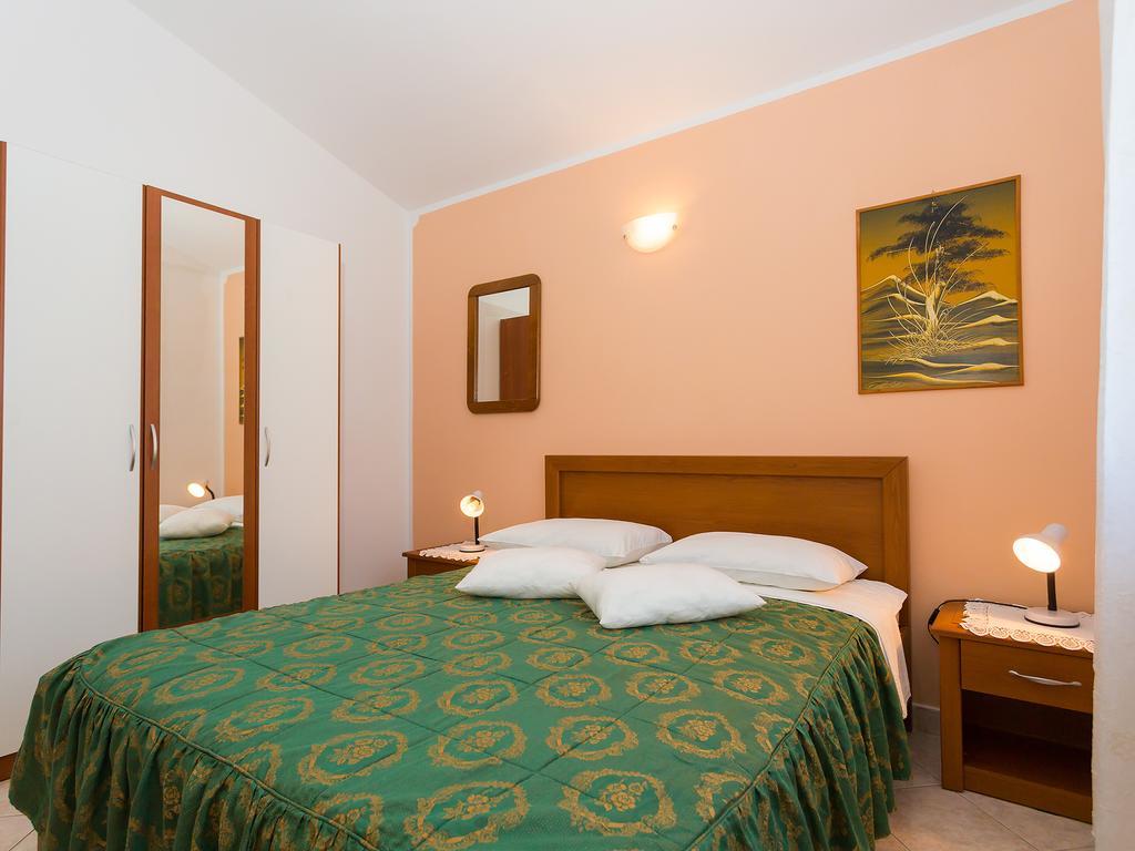 Apartments Graziella Poreč Buitenkant foto